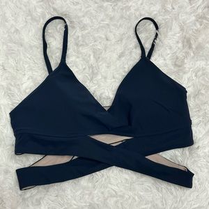 NWOT lululemon Still now sports bra size 8 true navy Strappy